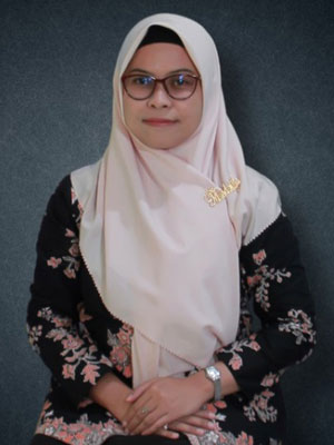 Musdalifa, S.Pd. – Guru Bahasa Inggris