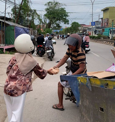 Pembagian Takjil SMAN 1 Sangatta Selatan 2026